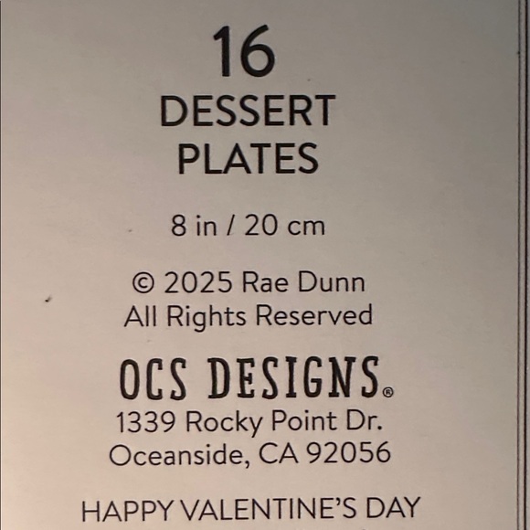 Rae Dunn Valentine’s Day set of 16 dessert plates - Picture 3 of 3